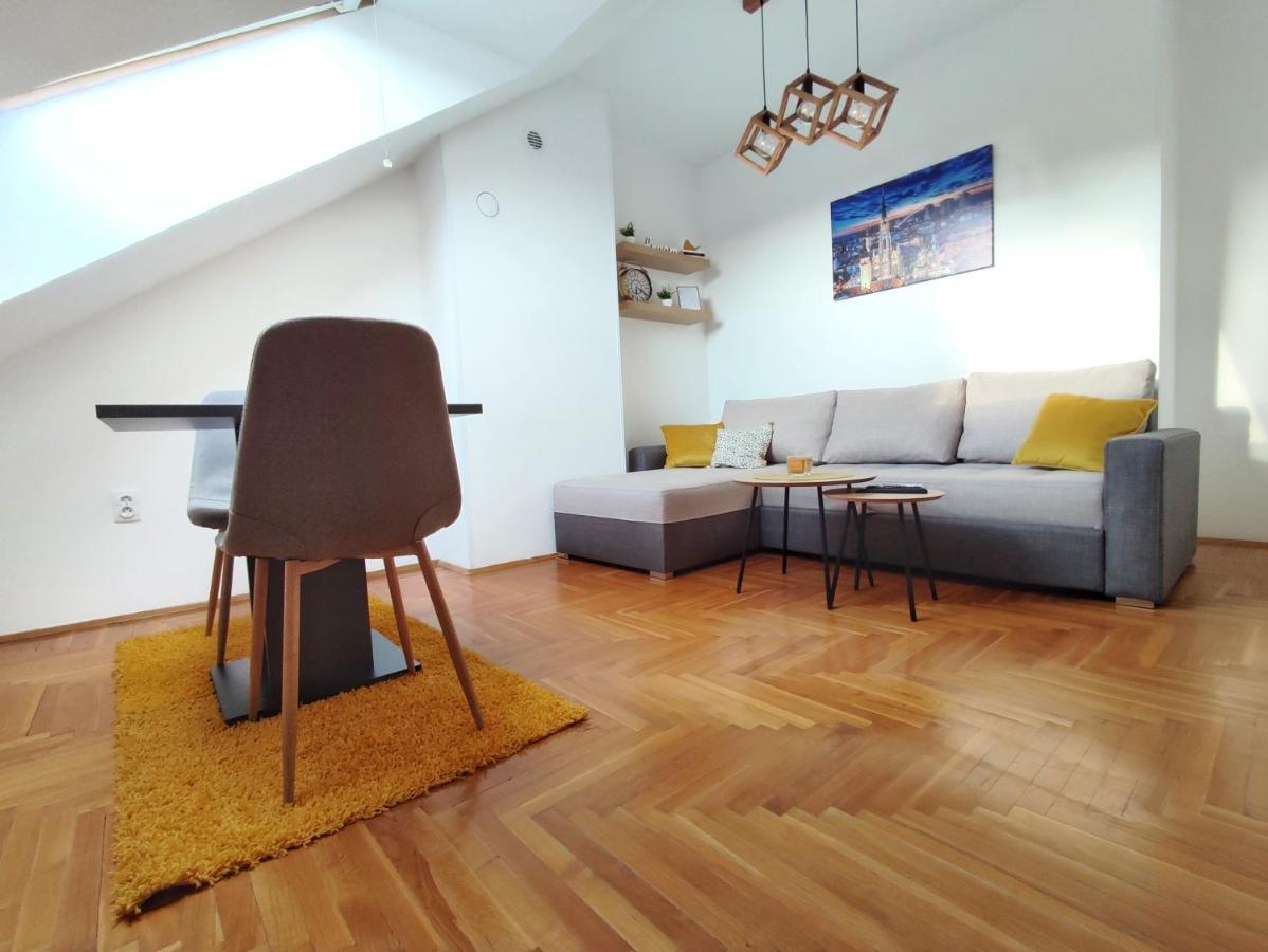 Apartman Ns Dan Private Parking Novi Sad Exterior foto