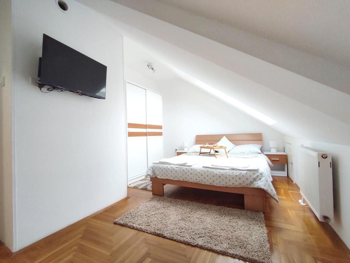 Apartman Ns Dan Private Parking Novi Sad Exterior foto